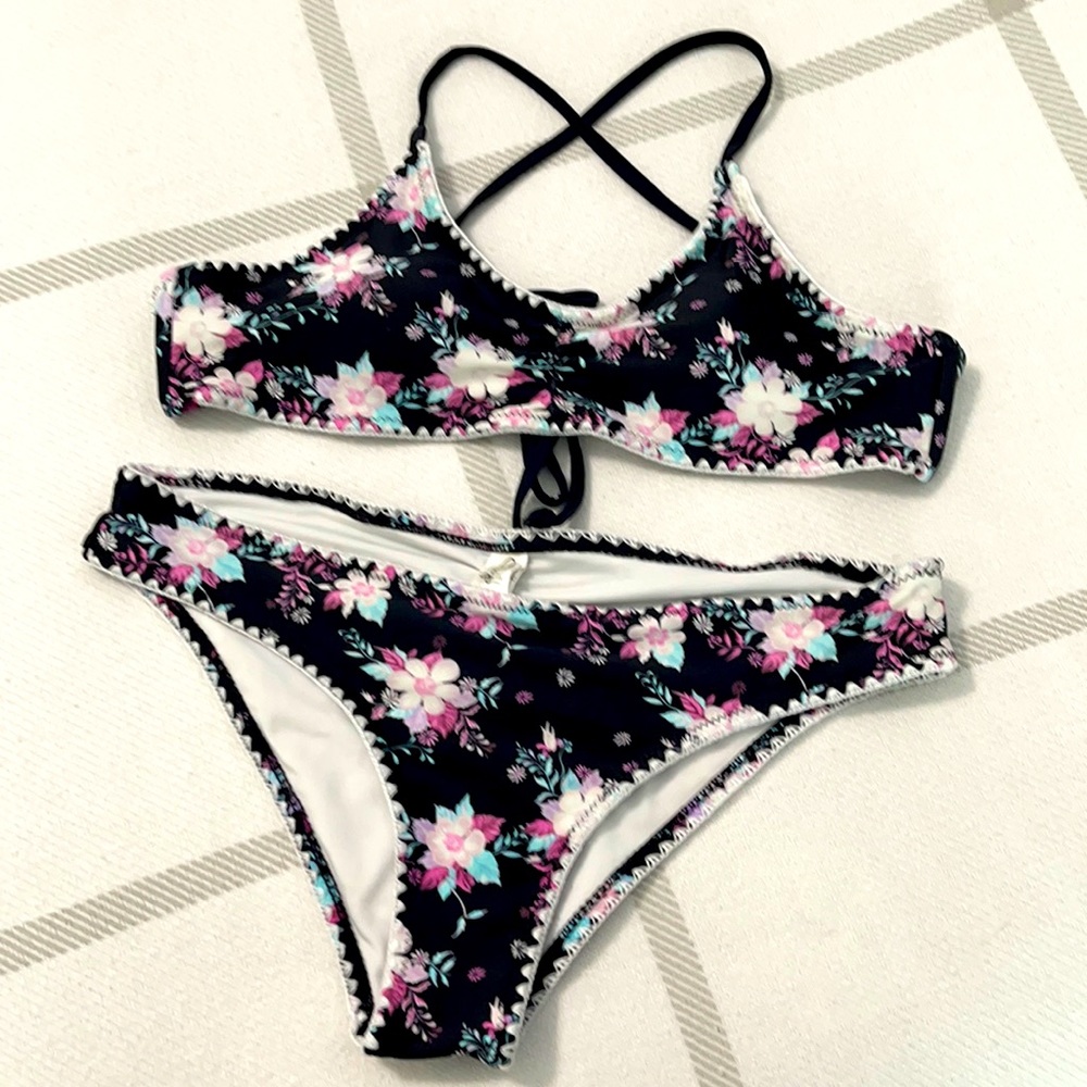 Black floral bikini size Small